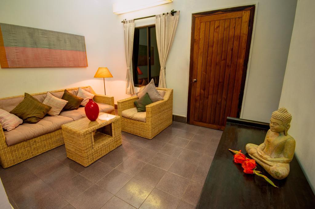 The Willow Boutique Hotel Пном Пен Екстериор снимка